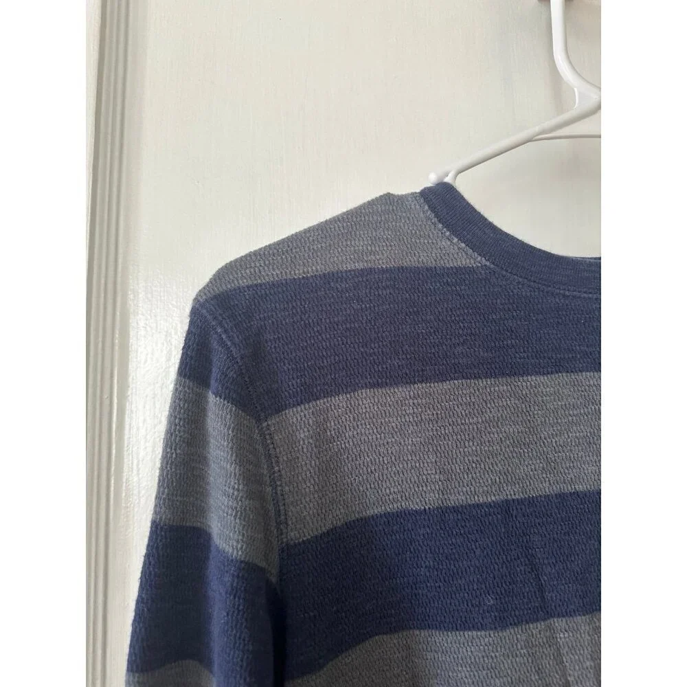 Gap kids youth size 2X – large striped shirt